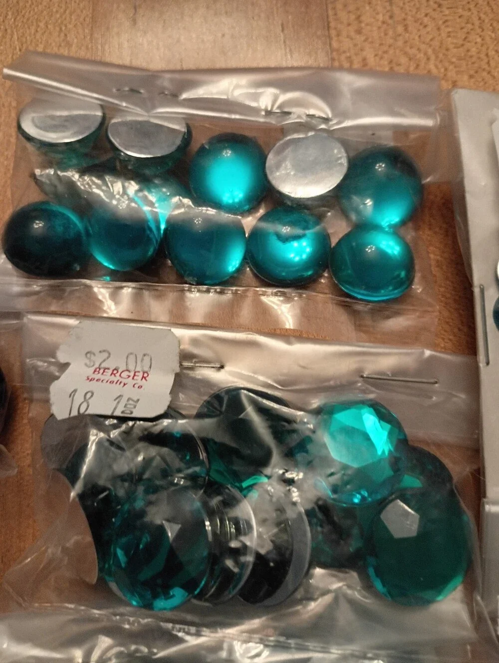 Large Assortment Varied Colors Acrylic Gem Mix for Creatives